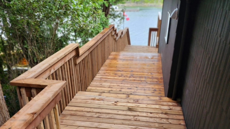 Decks & Fencing